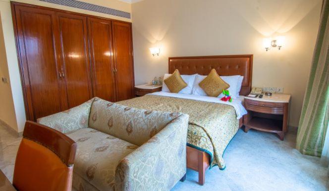 เดอะ ลลิต มุมไบ Hotel ภายนอก รูปภาพ A bedroom at the hotel