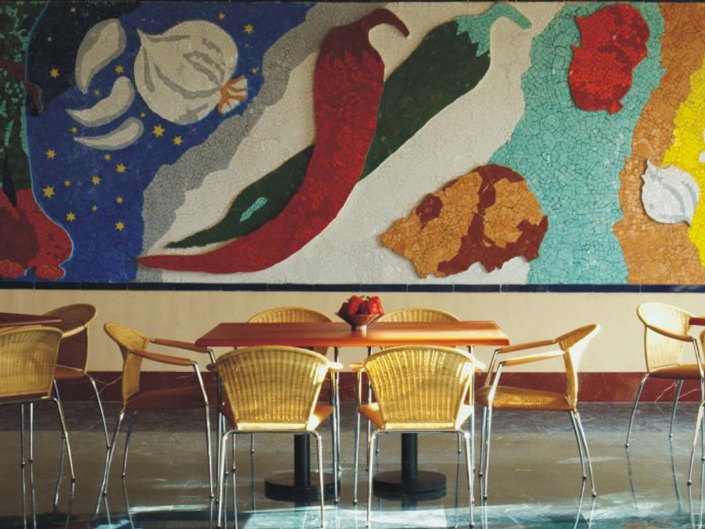 เดอะ ลลิต มุมไบ Hotel ภายนอก รูปภาพ Interior of a Chipotle restaurant