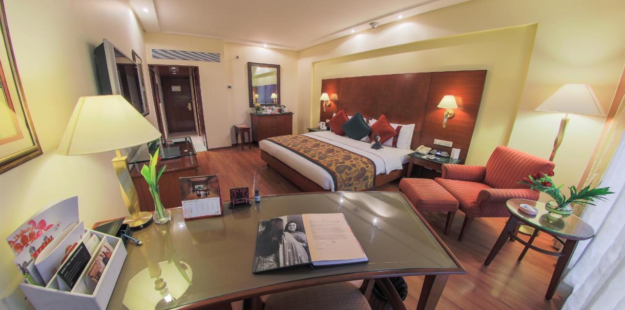 เดอะ ลลิต มุมไบ Hotel ภายนอก รูปภาพ A room at the Taj Bengal